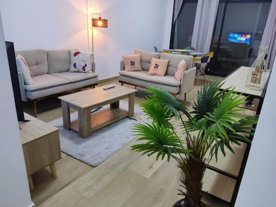 Superbe Appartement Avec Parking Gratuit Et Garde Dakar Exteriör bild