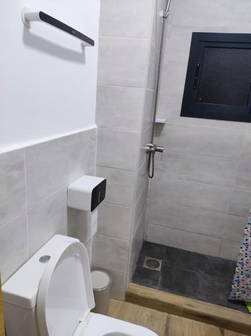 Superbe Appartement Avec Parking Gratuit Et Garde Dakar Exteriör bild