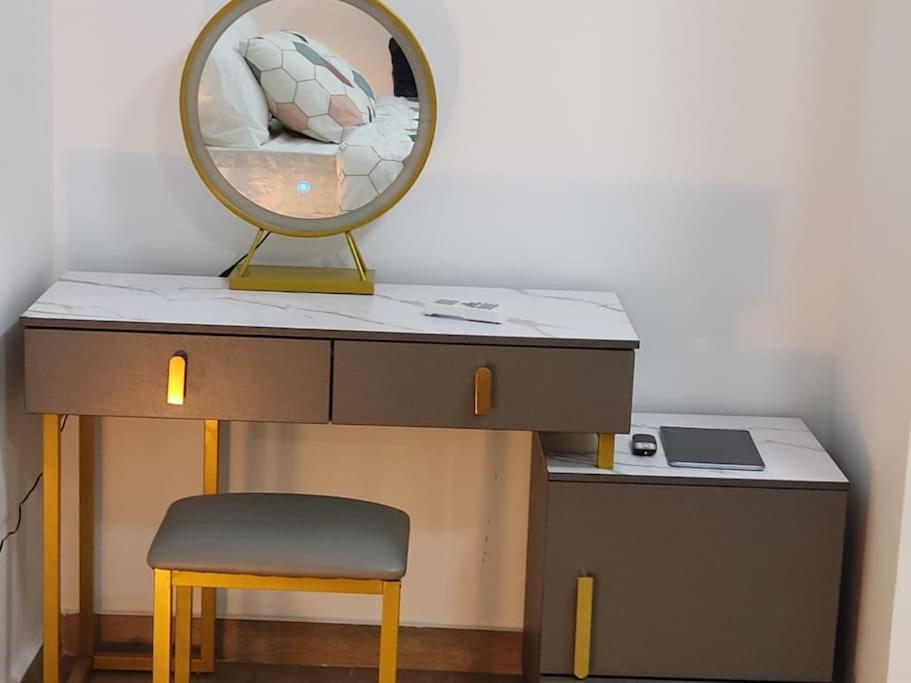 Superbe Appartement Avec Parking Gratuit Et Garde Dakar Exteriör bild